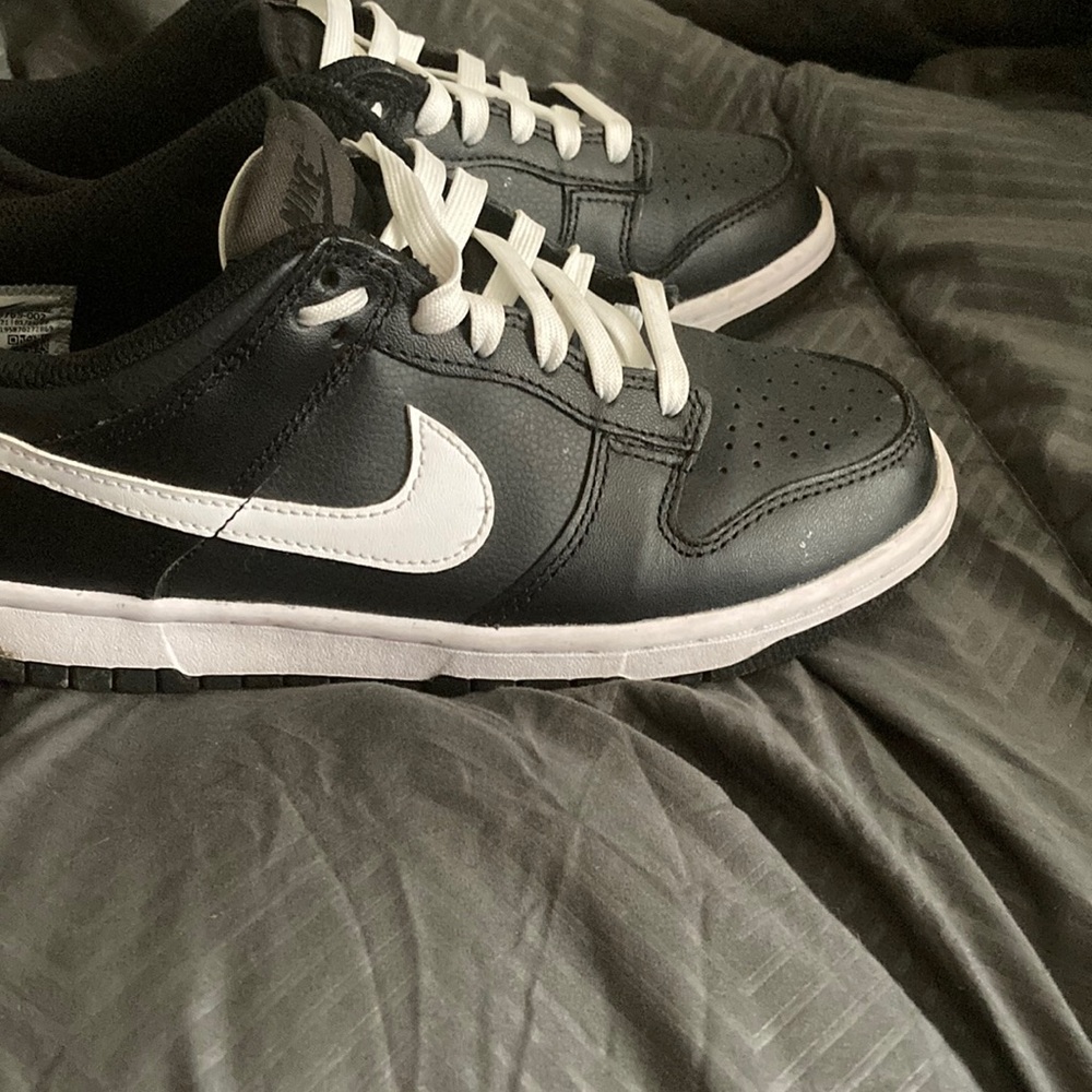 Black dunks